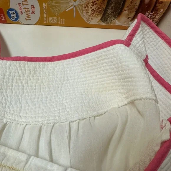 Vintage White Smocked House Dress Nightgown Pink Blue Trim Pockets USA Small - Picture 5 of 6